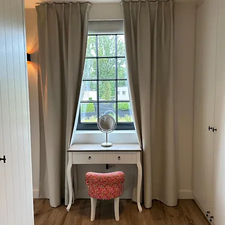 Het Herenhuis Alloggio in famiglia Genk